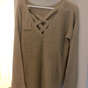 New with tags camel shaker knit sweater size M